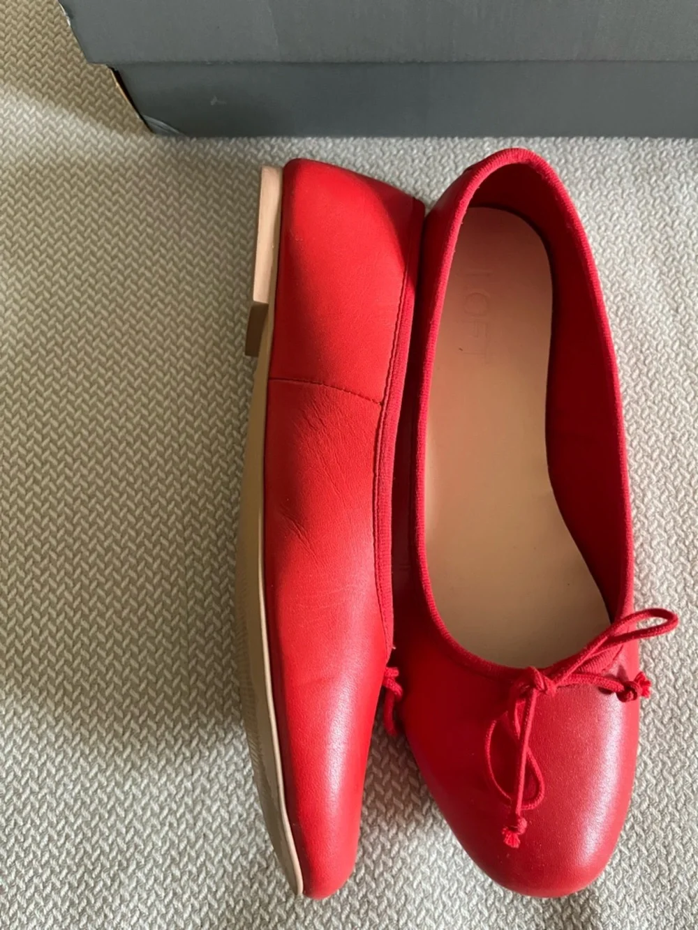 Loft Women's Rapture Red Leather Ballet Flats Size 8M - Picture 7 of 9